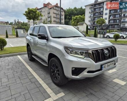 Серый Тойота Ленд Крузер Прадо, объемом двигателя 3.96 л и пробегом 25 тыс. км за 49500 $, фото 6 на Automoto.ua