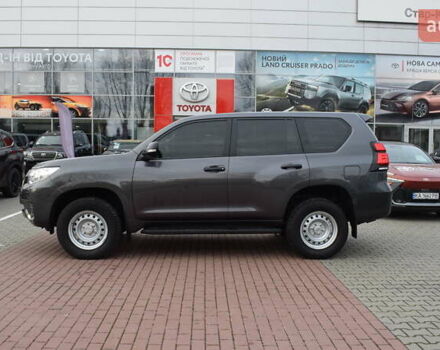 Серый Тойота Ленд Крузер Прадо, объемом двигателя 2.76 л и пробегом 92 тыс. км за 38300 $, фото 2 на Automoto.ua
