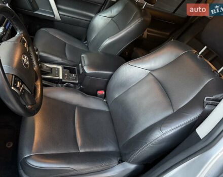 Серый Тойота Ленд Крузер Прадо, объемом двигателя 4 л и пробегом 91 тыс. км за 43500 $, фото 72 на Automoto.ua