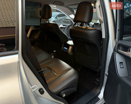 Серый Тойота Ленд Крузер Прадо, объемом двигателя 4 л и пробегом 91 тыс. км за 43500 $, фото 100 на Automoto.ua