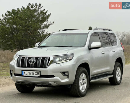 Серый Тойота Ленд Крузер Прадо, объемом двигателя 3.96 л и пробегом 64 тыс. км за 42900 $, фото 7 на Automoto.ua