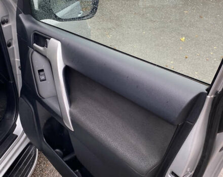 Серый Тойота Ленд Крузер Прадо, объемом двигателя 3.96 л и пробегом 56 тыс. км за 44500 $, фото 7 на Automoto.ua