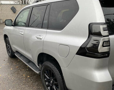 Серый Тойота Ленд Крузер Прадо, объемом двигателя 3.96 л и пробегом 56 тыс. км за 44500 $, фото 10 на Automoto.ua