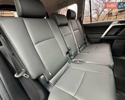 Серый Тойота Ленд Крузер Прадо, объемом двигателя 2.76 л и пробегом 134 тыс. км за 40500 $, фото 30 на Automoto.ua