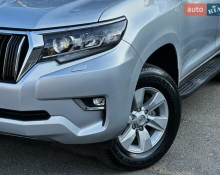 Тойота Ленд Крузер Прадо 2020 в Киеве на Automoto.ua Серый Тойота Ленд Крузер Прадо, объемом двигателя 2.76 л и пробегом 28 тыс. км за 43499 $, фото 7 на Automoto.ua