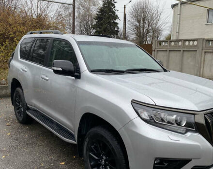 Серый Тойота Ленд Крузер Прадо, объемом двигателя 3.96 л и пробегом 56 тыс. км за 44500 $, фото 1 на Automoto.ua