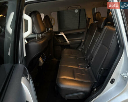 Серый Тойота Ленд Крузер Прадо, объемом двигателя 4 л и пробегом 91 тыс. км за 43500 $, фото 93 на Automoto.ua