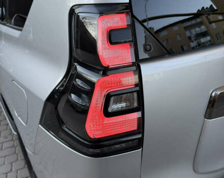 Серый Тойота Ленд Крузер Прадо, объемом двигателя 4 л и пробегом 91 тыс. км за 43500 $, фото 30 на Automoto.ua