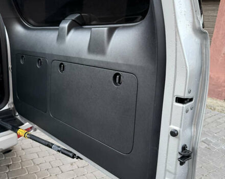 Серый Тойота Ленд Крузер Прадо, объемом двигателя 4 л и пробегом 91 тыс. км за 43500 $, фото 61 на Automoto.ua