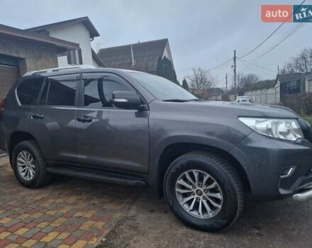 Серый Тойота Ленд Крузер Прадо, объемом двигателя 2.8 л и пробегом 260 тыс. км за 39800 $, фото 4 на Automoto.ua