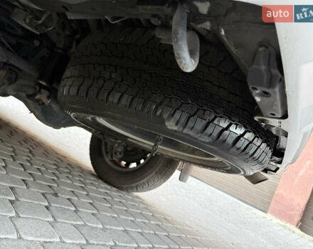 Серый Тойота Ленд Крузер Прадо, объемом двигателя 4 л и пробегом 91 тыс. км за 43500 $, фото 52 на Automoto.ua