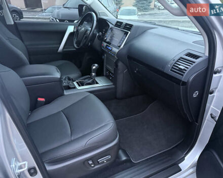 Серый Тойота Ленд Крузер Прадо, объемом двигателя 2.76 л и пробегом 56 тыс. км за 46300 $, фото 35 на Automoto.ua