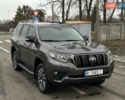 Серый Тойота Ленд Крузер Прадо, объемом двигателя 3.96 л и пробегом 112 тыс. км за 41999 $, фото 2 на Automoto.ua