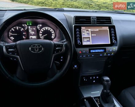 Серый Тойота Ленд Крузер Прадо, объемом двигателя 2.76 л и пробегом 54 тыс. км за 46200 $, фото 10 на Automoto.ua