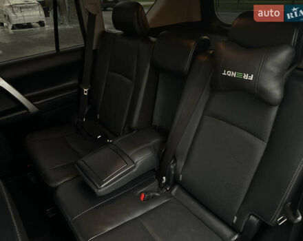 Серый Тойота Ленд Крузер Прадо, объемом двигателя 3.96 л и пробегом 112 тыс. км за 41999 $, фото 47 на Automoto.ua