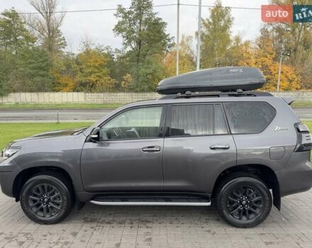 Серый Тойота Ленд Крузер Прадо, объемом двигателя 3.96 л и пробегом 76 тыс. км за 54600 $, фото 1 на Automoto.ua