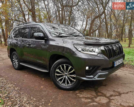 Серый Тойота Ленд Крузер Прадо, объемом двигателя 2.76 л и пробегом 148 тыс. км за 48500 $, фото 2 на Automoto.ua