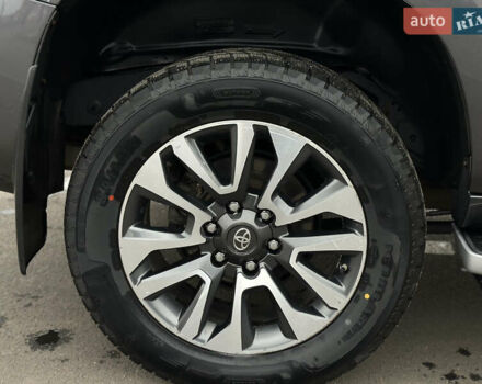 Серый Тойота Ленд Крузер Прадо, объемом двигателя 3.96 л и пробегом 112 тыс. км за 41999 $, фото 56 на Automoto.ua