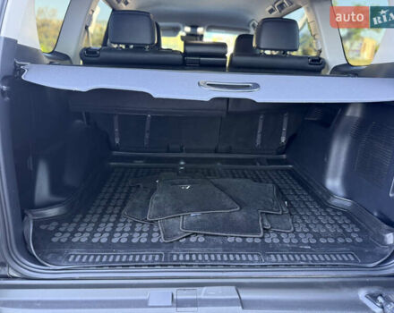 Серый Тойота Ленд Крузер Прадо, объемом двигателя 2.76 л и пробегом 70 тыс. км за 49500 $, фото 10 на Automoto.ua