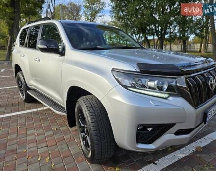 Серый Тойота Ленд Крузер Прадо, объемом двигателя 3.96 л и пробегом 30 тыс. км за 48999 $, фото 1 на Automoto.ua