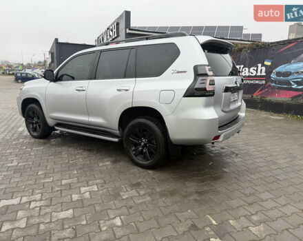 Сірий Тойота Ленд Крузер Прадо, об'ємом двигуна 3.96 л та пробігом 19 тис. км за 58200 $, фото 5 на Automoto.ua