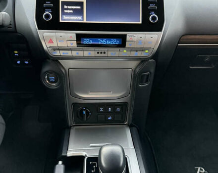 Серый Тойота Ленд Крузер Прадо, объемом двигателя 3.96 л и пробегом 18 тыс. км за 55999 $, фото 15 на Automoto.ua