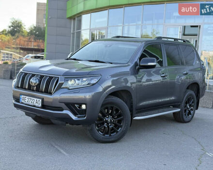 Серый Тойота Ленд Крузер Прадо, объемом двигателя 2.76 л и пробегом 70 тыс. км за 49500 $, фото 1 на Automoto.ua