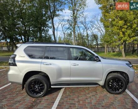 Серый Тойота Ленд Крузер Прадо, объемом двигателя 3.96 л и пробегом 30 тыс. км за 48999 $, фото 10 на Automoto.ua