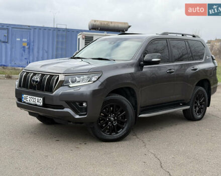 Серый Тойота Ленд Крузер Прадо, объемом двигателя 2.76 л и пробегом 70 тыс. км за 48500 $, фото 5 на Automoto.ua