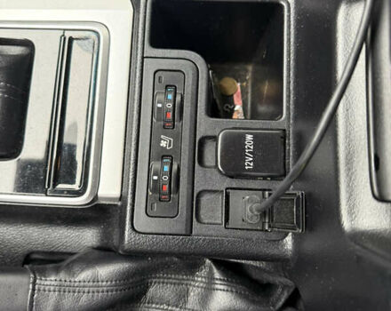 Сірий Тойота Ленд Крузер Прадо, об'ємом двигуна 3.96 л та пробігом 19 тис. км за 58200 $, фото 22 на Automoto.ua