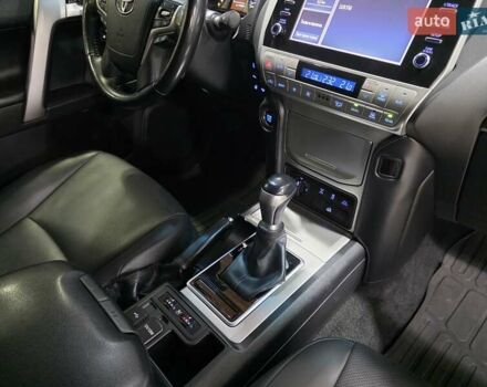 Серый Тойота Ленд Крузер Прадо, объемом двигателя 2.76 л и пробегом 111 тыс. км за 50999 $, фото 56 на Automoto.ua