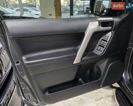 Серый Тойота Ленд Крузер Прадо, объемом двигателя 2.76 л и пробегом 111 тыс. км за 50999 $, фото 36 на Automoto.ua