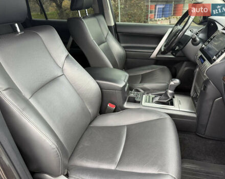 Серый Тойота Ленд Крузер Прадо, объемом двигателя 2.76 л и пробегом 70 тыс. км за 48500 $, фото 21 на Automoto.ua