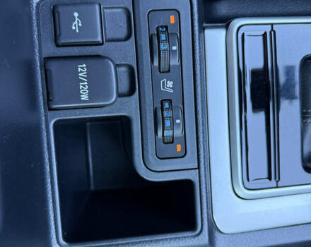 Серый Тойота Ленд Крузер Прадо, объемом двигателя 2.76 л и пробегом 70 тыс. км за 49500 $, фото 12 на Automoto.ua