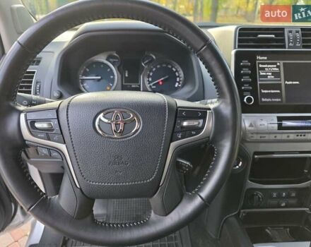 Серый Тойота Ленд Крузер Прадо, объемом двигателя 3.96 л и пробегом 30 тыс. км за 48999 $, фото 15 на Automoto.ua