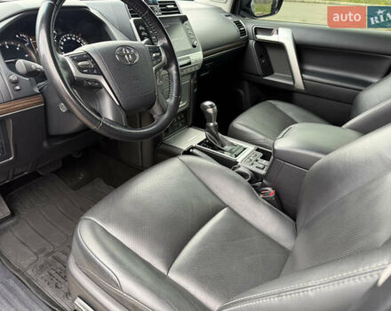 Серый Тойота Ленд Крузер Прадо, объемом двигателя 2.76 л и пробегом 70 тыс. км за 48500 $, фото 11 на Automoto.ua