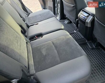 Серый Тойота Ленд Крузер Прадо, объемом двигателя 3.96 л и пробегом 30 тыс. км за 48999 $, фото 26 на Automoto.ua