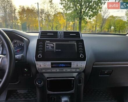 Сірий Тойота Ленд Крузер Прадо, об'ємом двигуна 3.96 л та пробігом 30 тис. км за 48500 $, фото 6 на Automoto.ua