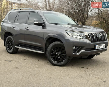 Серый Тойота Ленд Крузер Прадо, объемом двигателя 2.76 л и пробегом 70 тыс. км за 48500 $, фото 6 на Automoto.ua