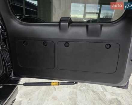 Серый Тойота Ленд Крузер Прадо, объемом двигателя 2.76 л и пробегом 111 тыс. км за 50999 $, фото 51 на Automoto.ua