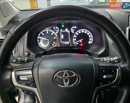 Серый Тойота Ленд Крузер Прадо, объемом двигателя 2.76 л и пробегом 111 тыс. км за 50999 $, фото 43 на Automoto.ua