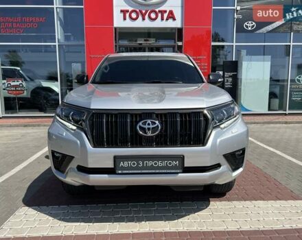 Серый Тойота Ленд Крузер Прадо, объемом двигателя 0 л и пробегом 72 тыс. км за 46055 $, фото 1 на Automoto.ua