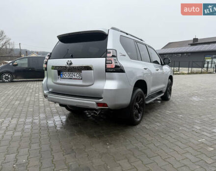 Сірий Тойота Ленд Крузер Прадо, об'ємом двигуна 3.96 л та пробігом 19 тис. км за 58200 $, фото 8 на Automoto.ua