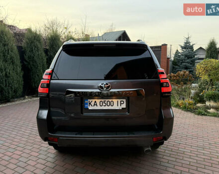 Серый Тойота Ленд Крузер Прадо, объемом двигателя 3.96 л и пробегом 18 тыс. км за 55999 $, фото 5 на Automoto.ua