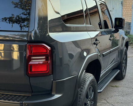 Серый Тойота Ленд Крузер Прадо, объемом двигателя 2.39 л и пробегом 7 тыс. км за 69900 $, фото 4 на Automoto.ua