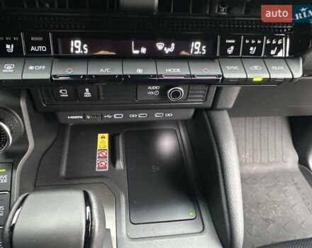 Сірий Тойота Ленд Крузер Прадо, об'ємом двигуна 2.76 л та пробігом 12 тис. км за 68700 $, фото 56 на Automoto.ua