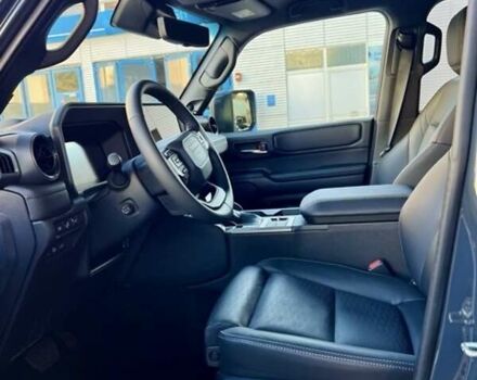 Серый Тойота Ленд Крузер Прадо, объемом двигателя 2.8 л и пробегом 5 тыс. км за 69900 $, фото 7 на Automoto.ua