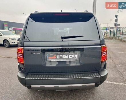 Сірий Тойота Ленд Крузер Прадо, об'ємом двигуна 2.76 л та пробігом 12 тис. км за 68700 $, фото 16 на Automoto.ua