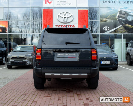 Серый Тойота Ленд Крузер Прадо, объемом двигателя 2.8 л и пробегом 985 тыс. км за 64200 $, фото 3 на Automoto.ua