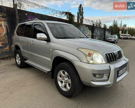 Серый Тойота Ленд Крузер Прадо, объемом двигателя 2.7 л и пробегом 225 тыс. км за 11299 $, фото 1 на Automoto.ua